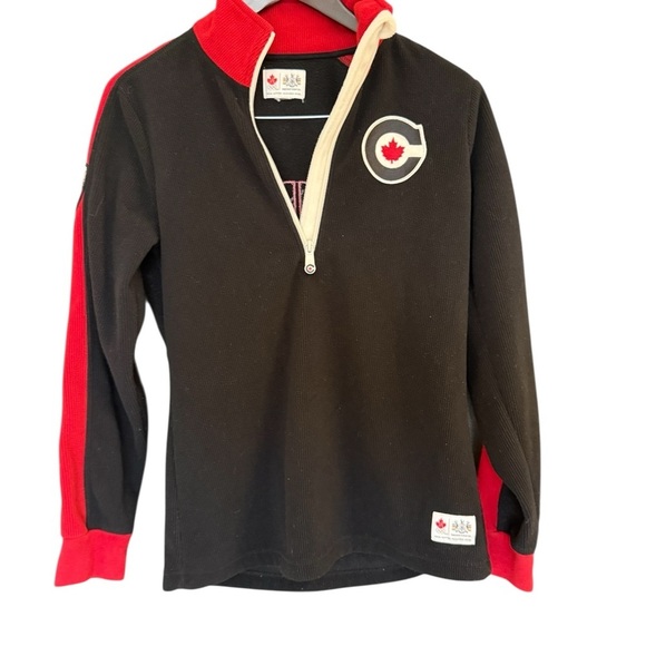 Hudson’S Bay Tops - The Bay 2010 Olympic Sz. S GUC Classic Black and Red Quarter-Zip Sweatshirt